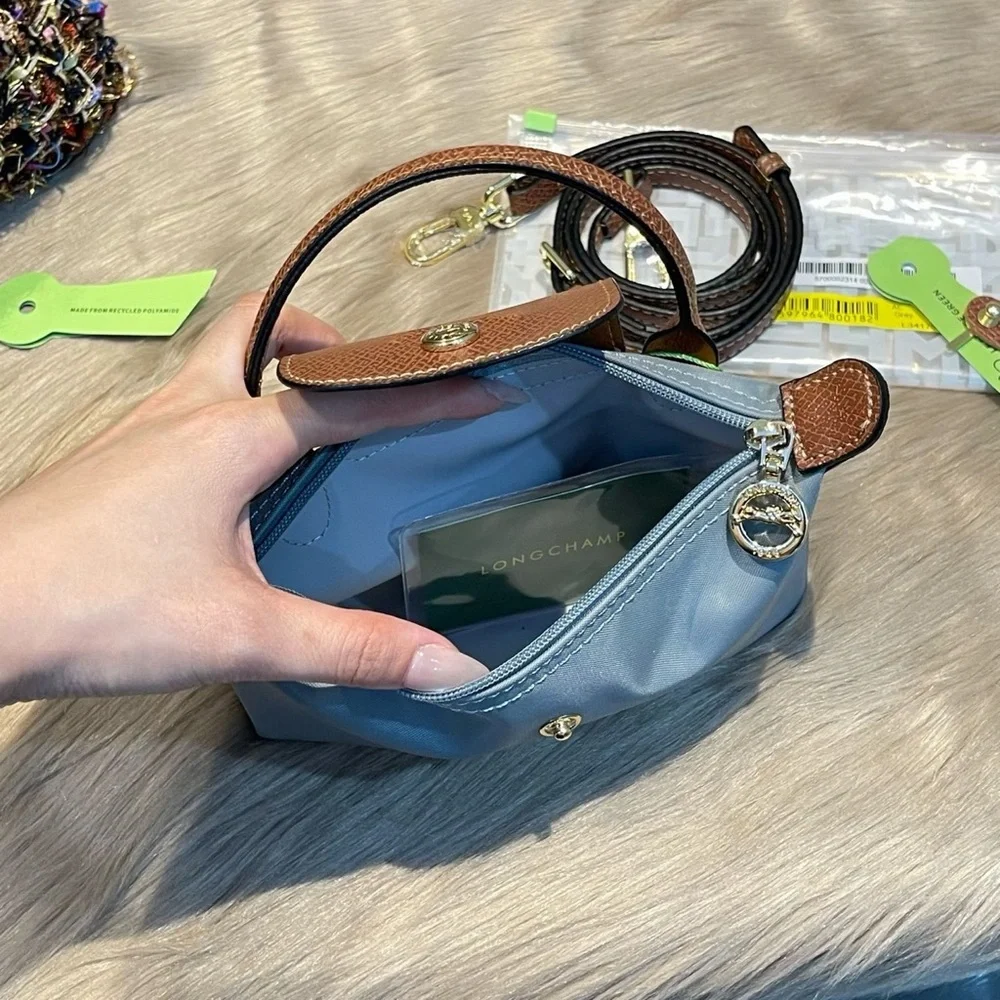 Longchamp crossbody bag
Size: 17*10 cm - Picture 5 of 6